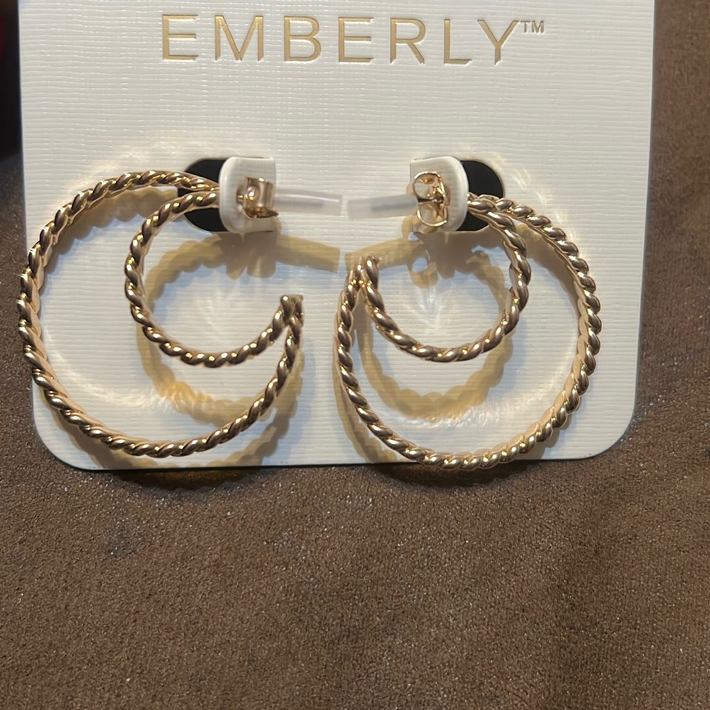 NWT Emberly Crescent Hoop Earrings